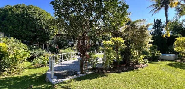 Hotel / Motel / Pousada com 45 Quartos à venda, 1800m² no Centro, Guapimirim