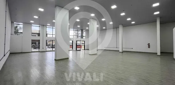 Loja / Salão / Ponto Comercial à venda, 361m² no Vila Brasileira, Itatiba