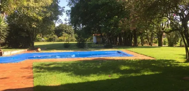 Fazenda / Sítio / Chácara com 3 Quartos à venda, 220m² no Recanto dos Pinheiros, Cambé