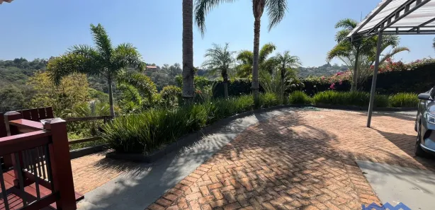 Fazenda / Sítio / Chácara com 5 Quartos à venda, 2700m² no , Mairinque