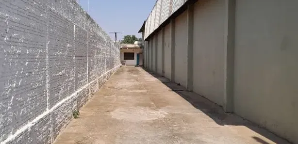 Galpão / Depósito / Armazém para alugar, 860m² no Parque Industrial, Araçatuba