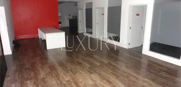 Conjunto Comercial / Sala para venda ou aluguel, 516m² no Centro, São Sebastião