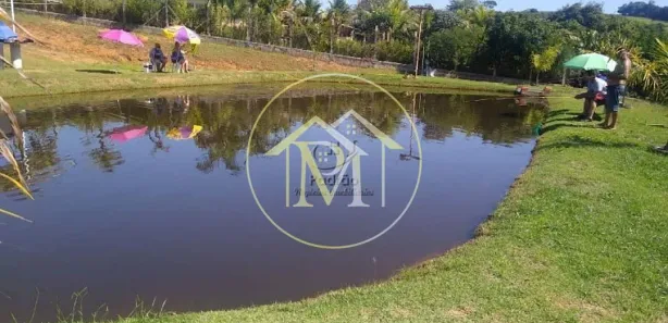 Fazenda / Sítio / Chácara com 3 Quartos à venda, 210m² no Fazenda Floresta, Alambari