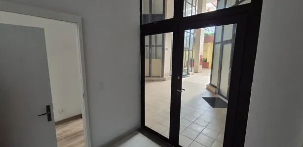 Loja / Salão / Ponto Comercial para alugar, 122m² no Cristo Rei, Curitiba