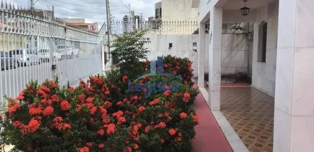 Casa com 4 Quartos à venda, 490m² no Salgado Filho, Aracaju