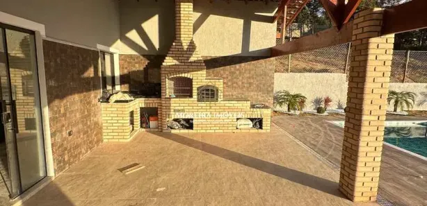 Fazenda / Sítio / Chácara com 3 Quartos à venda, 1000m² no , Mairinque