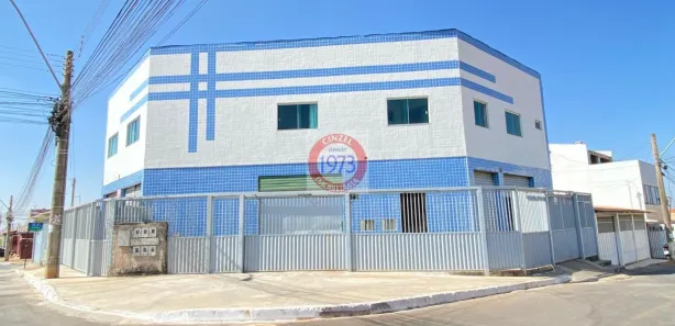 Prédio Inteiro com 2 Quartos à venda, 400m² no Samambaia Sul, Brasília