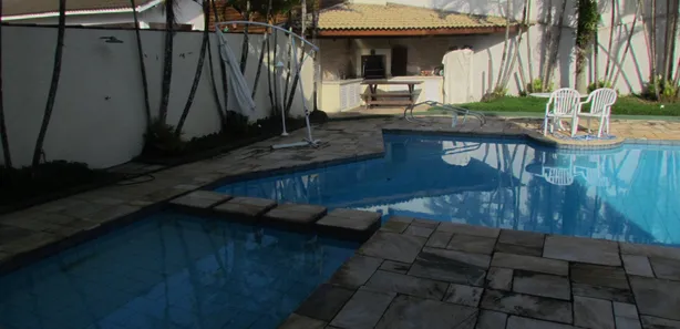 Casa de Condomínio com 4 Quartos para alugar, 300m² no Jardim Acapulco, Guarujá