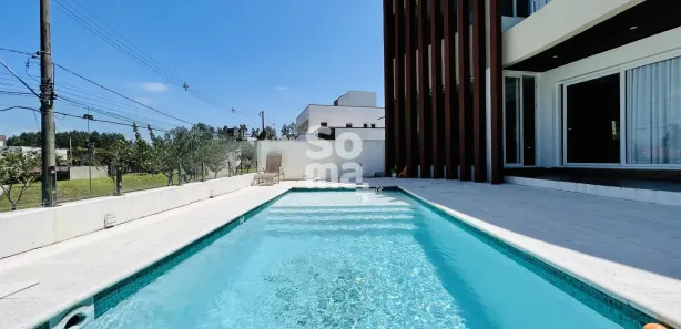 Casa de Condomínio com 4 Quartos à venda, 381m² no Tomazetti, Santa Maria