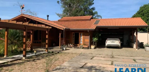 Fazenda / Sítio / Chácara com 2 Quartos à venda, 250m² no Taboão, Mogi das Cruzes