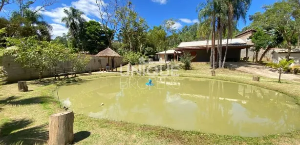 Fazenda / Sítio / Chácara com 3 Quartos à venda, 1900m² no Centro, Mairinque