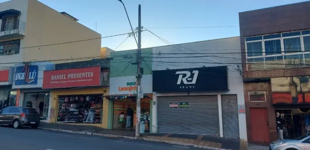 Prédio Inteiro para alugar, 121m² no Centro, Sumaré