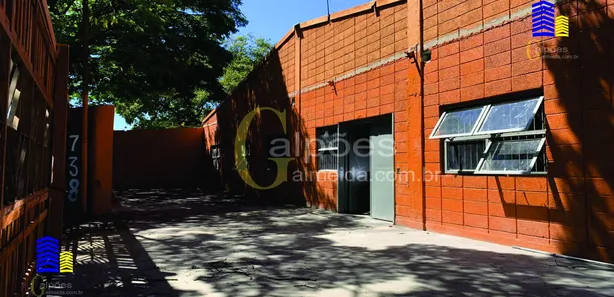 Galpão / Depósito / Armazém para alugar, 595m² no Jardim Marilu, Carapicuíba