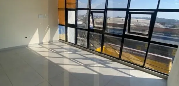 Conjunto Comercial / Sala para alugar, 30m² no Jardim Mossapyra, Itaquaquecetuba