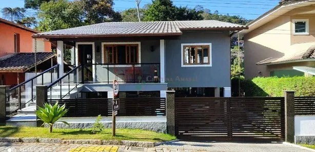Casa de Condomínio com 4 Quartos à venda, 250m² no Golfe, Teresópolis