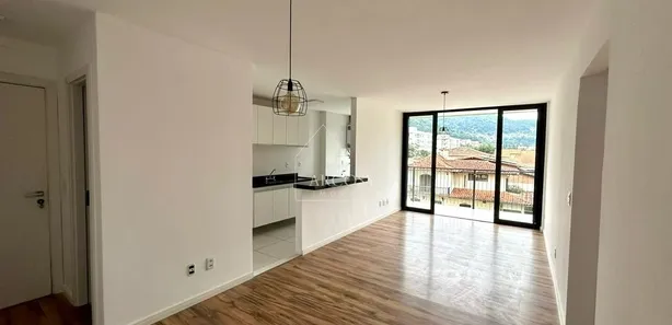 Apartamento com 2 Quartos à venda, 84m² no Corrêas, Petrópolis