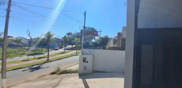 Galpão / Depósito / Armazém para alugar, 205m² no Condomínio Villa Verde Bragança, Bragança Paulista