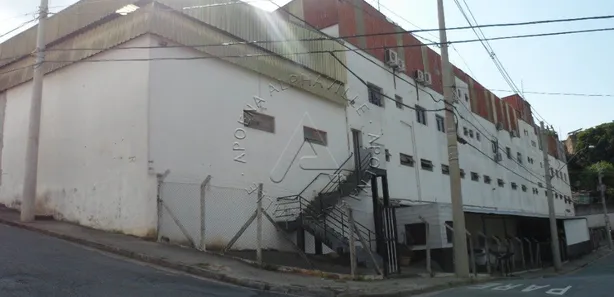 Galpão / Depósito / Armazém para venda ou aluguel, 2028m² no Jardim Califórnia, Barueri