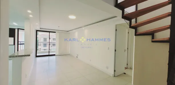 Cobertura com 3 Quartos à venda, 173m² no Itaipava, Petrópolis