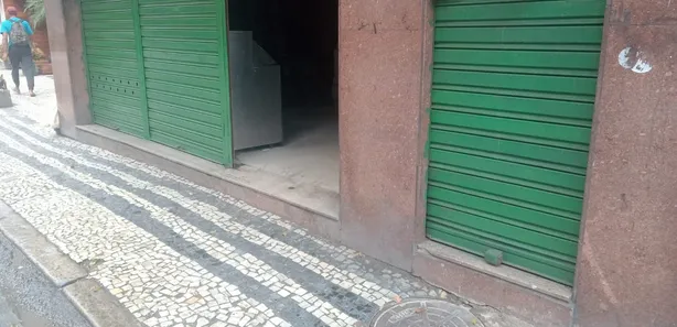 Galpão / Depósito / Armazém para alugar, 100m² no Copacabana, Rio de Janeiro