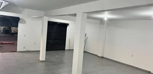Galpão / Depósito / Armazém para alugar, 150m² no Conjunto Habitacional Collor de Melo, Cambé