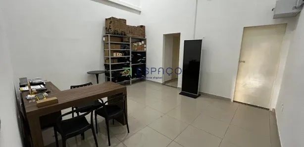 Loja / Salão / Ponto Comercial à venda, 250m² no Lagoa Nova, Natal
