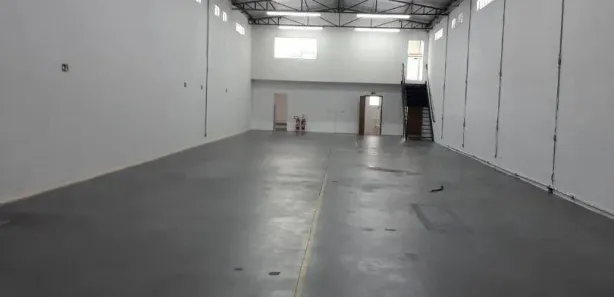Galpão / Depósito / Armazém para alugar, 500m² no km 18, Osasco