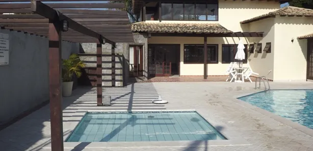 Casa de Condomínio com 2 Quartos para alugar, 75m² no Porto Belo, Armação dos Búzios