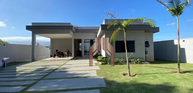 Fazenda / Sítio / Chácara com 4 Quartos à venda, 300m² no , Igaratá