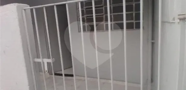Casa de Vila com 2 Quartos para alugar, 70m² no Bela Vista, Osasco