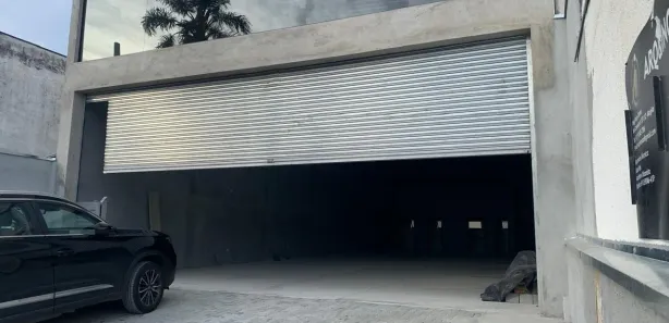 Galpão / Depósito / Armazém para alugar, 300m² no Vila Vitória, Mogi das Cruzes