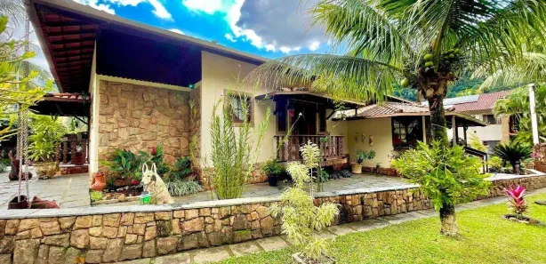 Casa de Condomínio com 4 Quartos à venda, 342m² no Limoeiro, Guapimirim