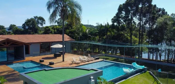 Fazenda / Sítio / Chácara com 10 Quartos para alugar, 2000m² no Campo Verde, Ibiúna