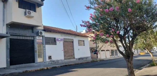 Loja / Salão / Ponto Comercial com 3 Quartos à venda, 200m² no São Judas, Piracicaba