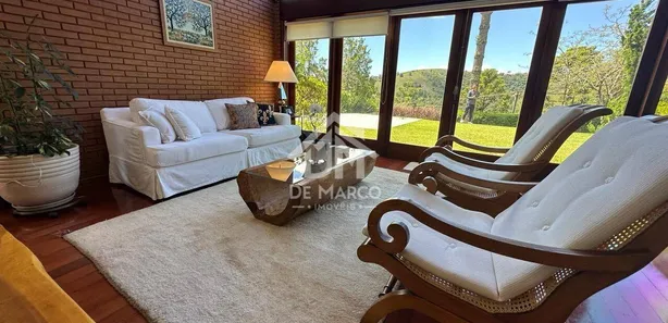 Casa de Condomínio com 5 Quartos para venda ou aluguel, 469m² no Jd do Embaixador, Campos do Jordão