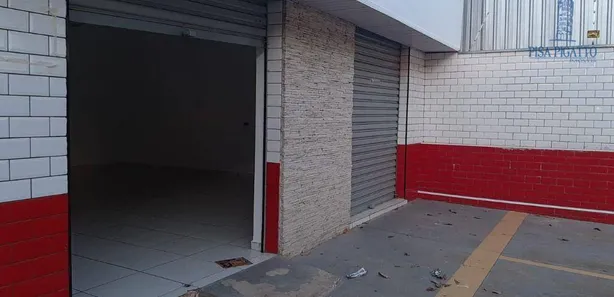Loja / Salão / Ponto Comercial à venda, 252m² no Santa Cecília, Paulínia
