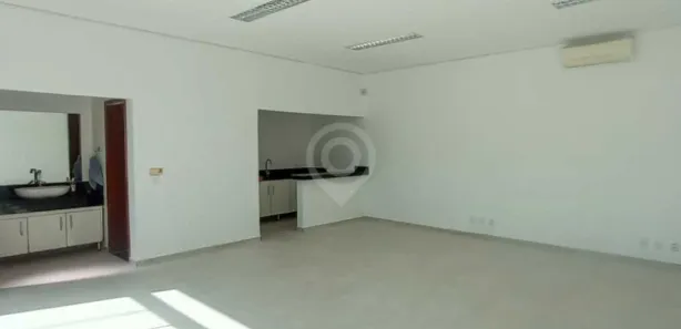Loja / Salão / Ponto Comercial para alugar, 100m² no Jardim de Lucca, Itatiba