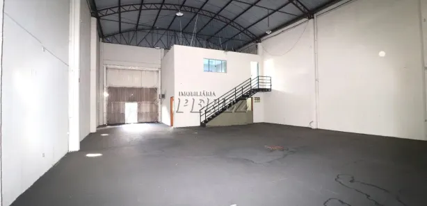 Galpão / Depósito / Armazém para alugar, 360m² no Jardim Alvorada, Cambé