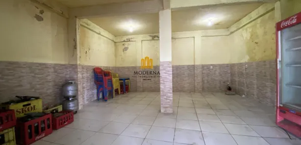 Loja / Salão / Ponto Comercial à venda, 135m² no Três Corações, Nova Iguaçu