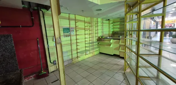 Loja / Salão / Ponto Comercial para venda ou aluguel, 26m² no Centro, Nilópolis
