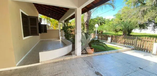 Casa com 3 Quartos para alugar, 250m² no , Pontal do Paraná