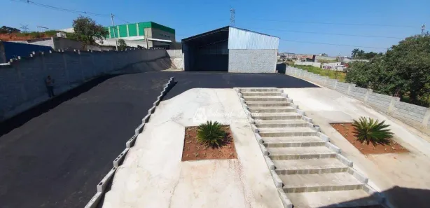 Galpão / Depósito / Armazém para alugar, 300m² no Veraneio Maracanã, Itaquaquecetuba