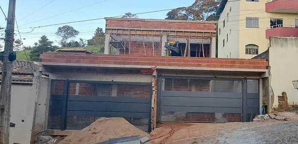 Casa com 3 Quartos à venda, 229m² no Violeira, Viçosa
