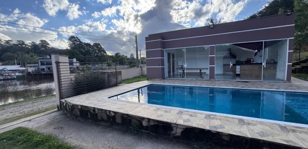 Fazenda / Sítio / Chácara com 3 Quartos à venda, 1100m² no , Mairinque