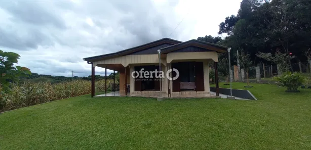 Fazenda / Sítio / Chácara com 3 Quartos à venda, 200m² no Área Rural de Araucária, Araucária