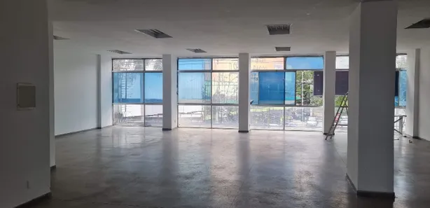 Prédio Inteiro para alugar, 1316m² no Centro, Duque de Caxias