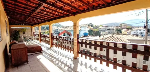Casa com 4 Quartos à venda, 300m² no , Caeté