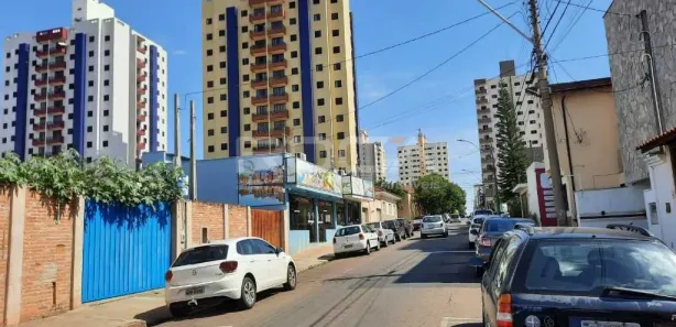Terreno / Lote / Condomínio para alugar, 249m² no Centro, São Carlos