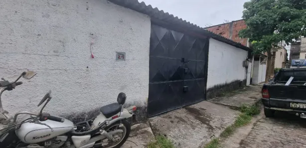 Galpão / Depósito / Armazém para alugar, 200m² no Gradim, São Gonçalo