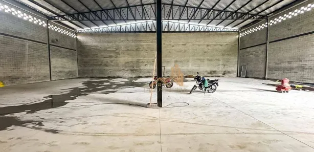 Galpão / Depósito / Armazém para alugar, 735m² no , São Pedro da Aldeia